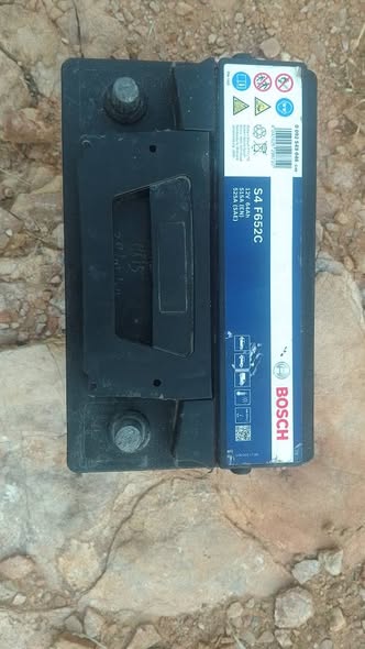 Car battery photo 4