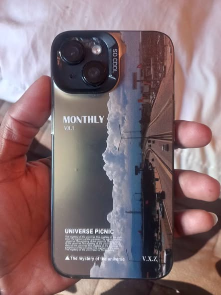 IPhone 14 photo 1