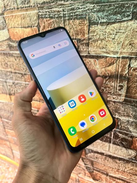 Samsung A03 photo 1