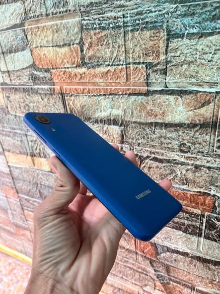 Samsung A03 photo 3