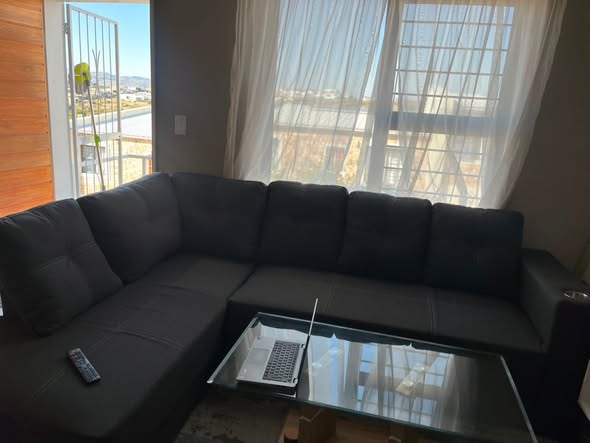 6 Seater L-Shaped Couch photo 3