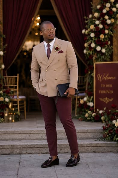 Suit with Tulisha photo 2