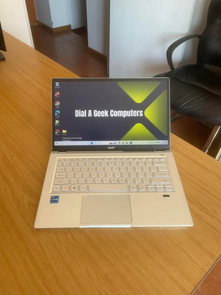 Acer Laptop photo 1