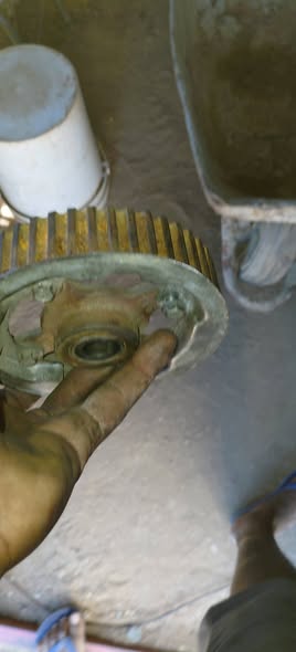 H100 truck engine parts photo 4