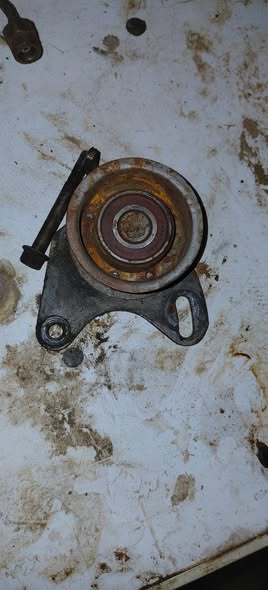 H100 truck engine parts photo 1
