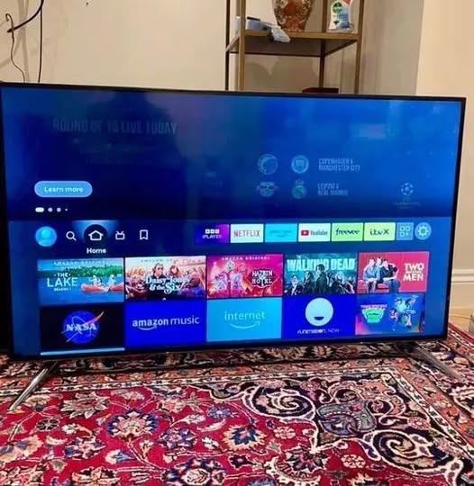 65 inches SAMSUNG photo 1