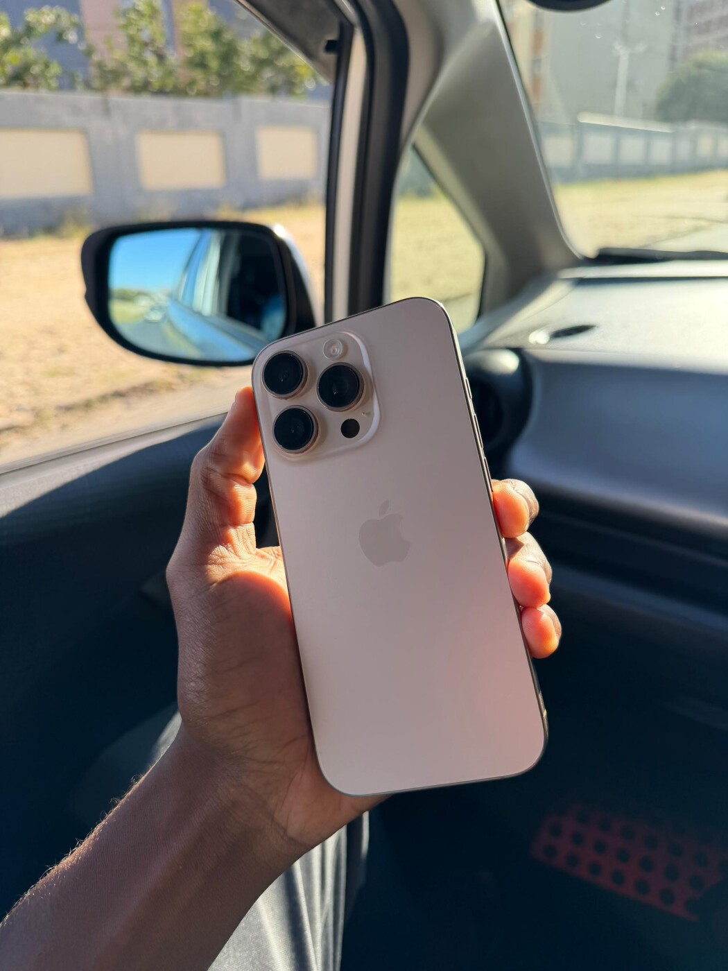 Iphone 16pro photo 2