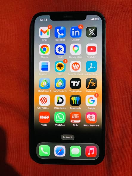 iPhone 12 photo 3