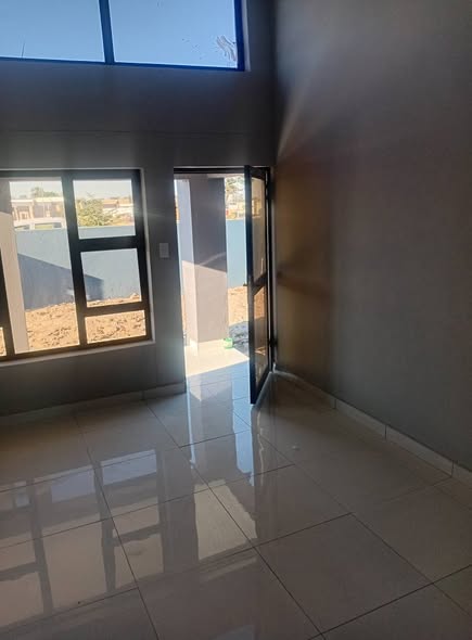 HOUSE FOR SALE IN ONDANGWA EXT 28 photo 3