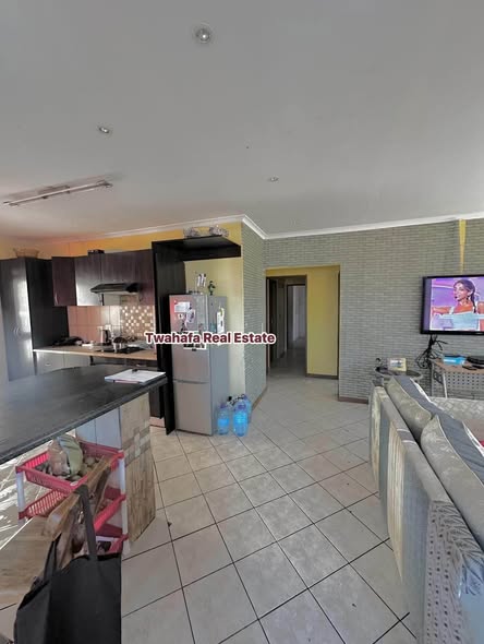 House for sale photo 4