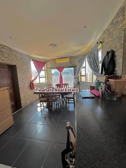 House for sale photo 1