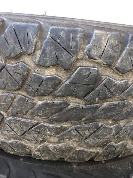 Bakkie tyres photo 3