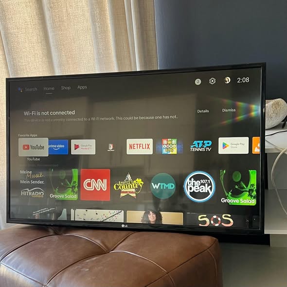 LG 43 inch photo 2