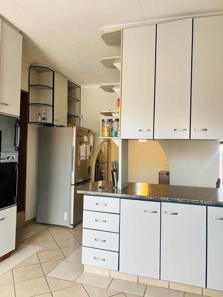 Khomasdal house for sale photo 1