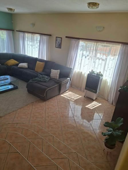 Beautiful and very spacious family home located in Pionierspark ext 1 photo 4