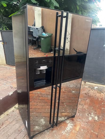 Samsung Double door Fridge and Freezer photo 1