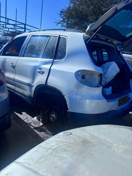 Stripping cars for part photo 5