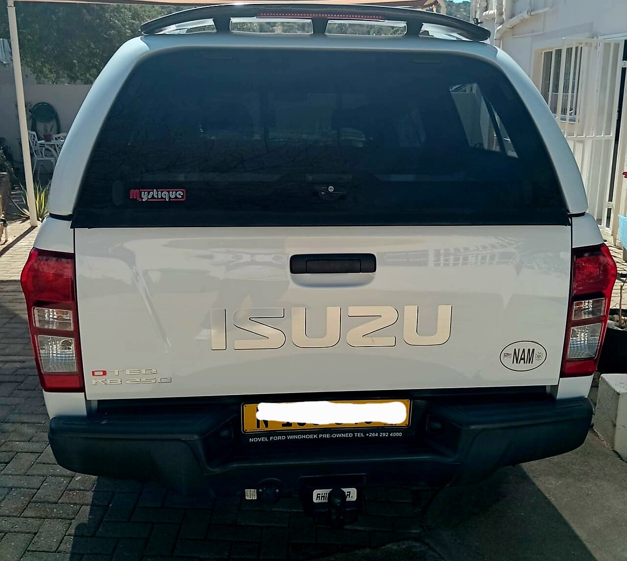 2016 ISUZU KB 250 D-TEQ LE DC FOR SALE BY OWNER photo 2