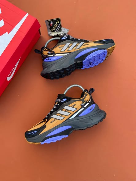 Different types of sneakers photo 2