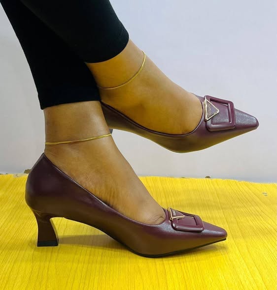 Ladies heels photo 3