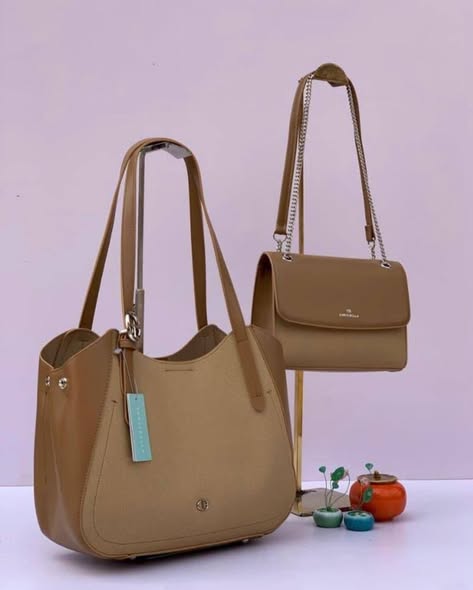 HAND BAG. BIG AN SMALL photo 2
