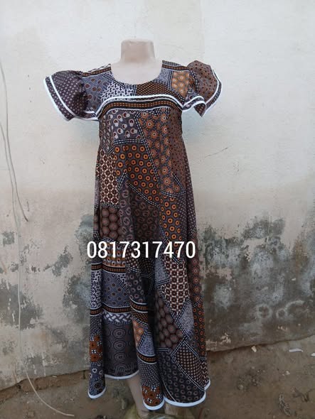 Dress photo 2