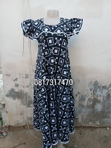 Dress photo 3