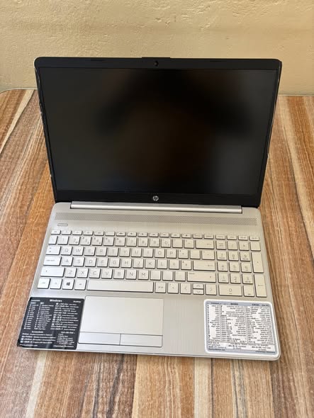 HP LAPTOP photo 1