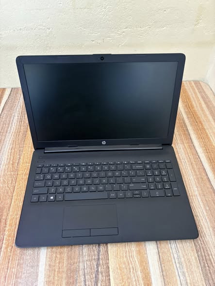 HP LAPTOP photo 2