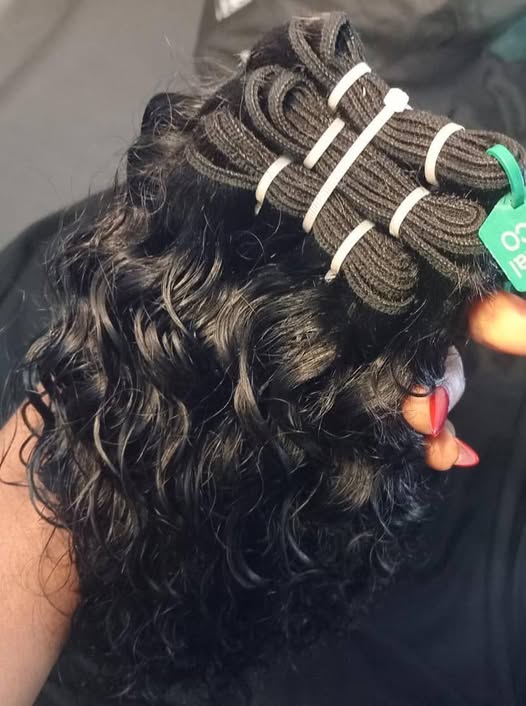 Deep curls brazillian hair photo 1