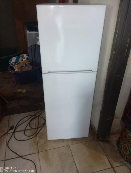 Kic top freezer refrigerator photo 2