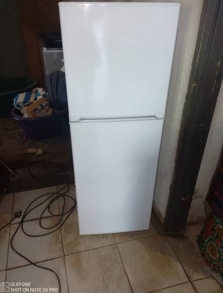 Kic top freezer refrigerator photo 1