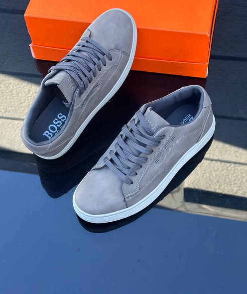 Higher quality sneakers photo 1