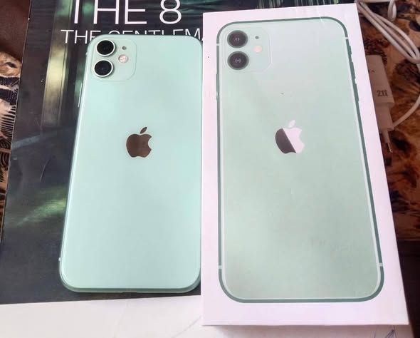 iPhone 11 photo 1