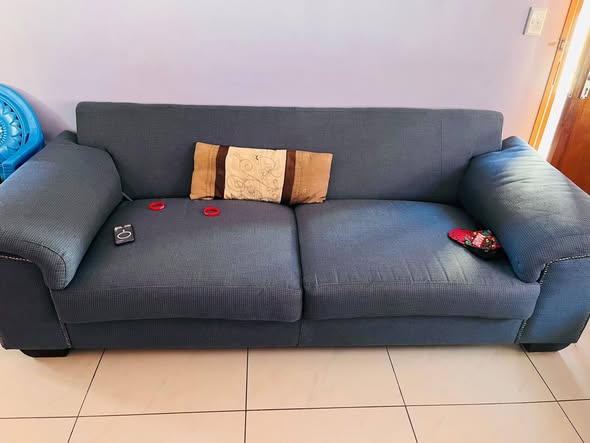 Couch photo 1