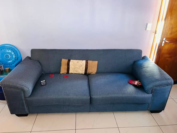 Couch photo 2