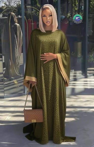 Dress photo 4