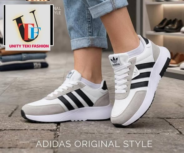 Sneakers photo 2