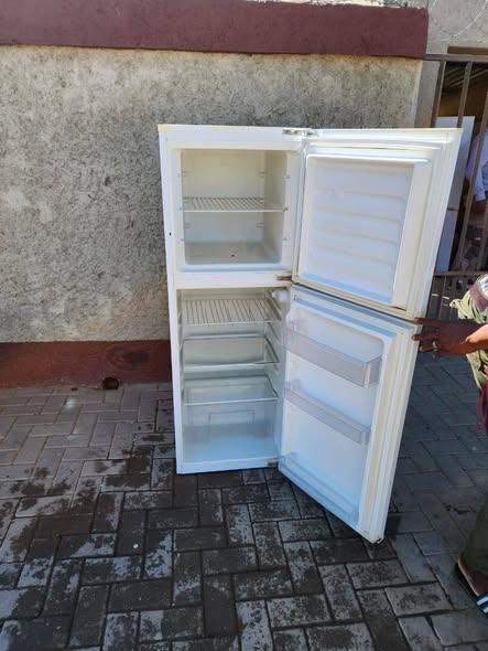 White KIC fridge photo 2