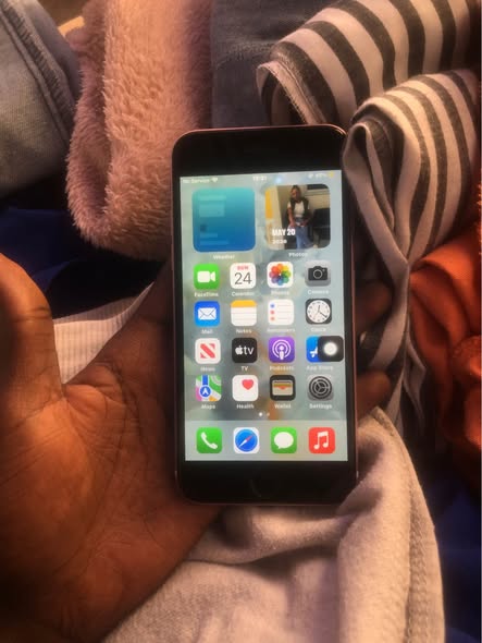 Iphone 6s photo 2
