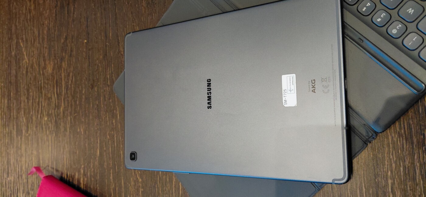 Samsung tab S5e with keyboard & original charger for $2500. photo 1