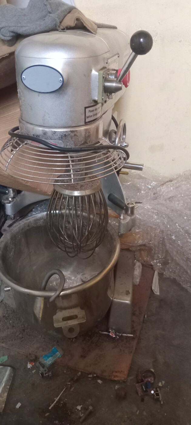 Powder and dough blender photo 3