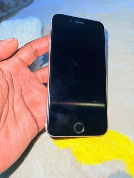 IPhone S photo 2