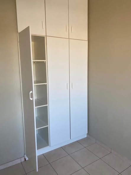 Flat for sale photo 2