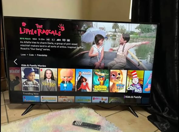 Hisense 58 inch Smart photo 3