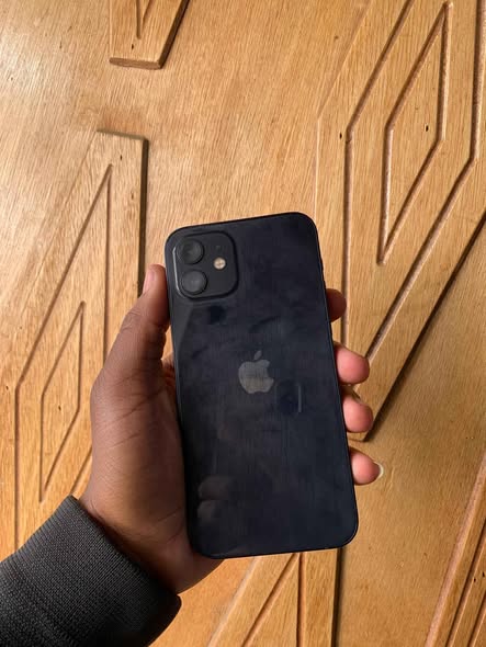 IPHONE 12(64GB) photo 1