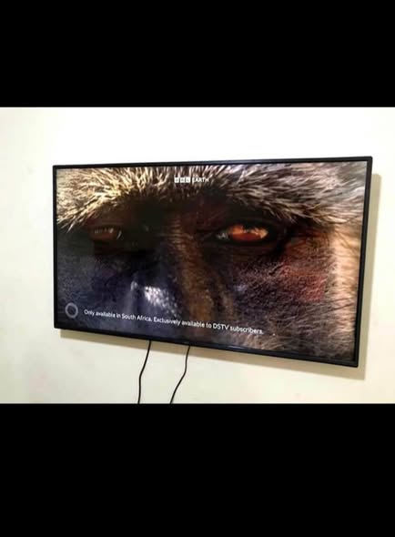 43unch Samsung tv photo 1