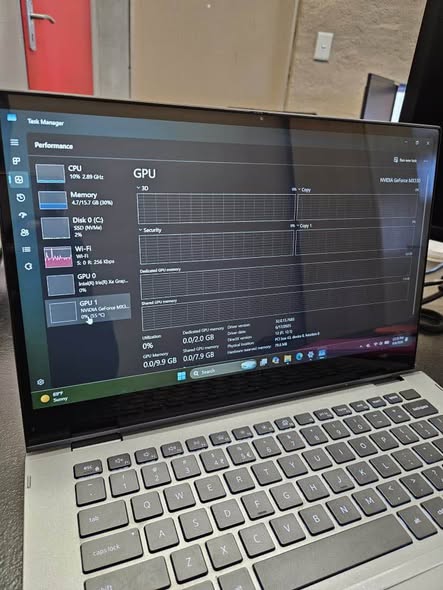 Dell laptop photo 1