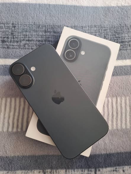 iPhone 17 photo 1