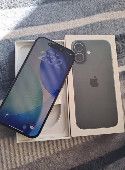 iPhone 17 photo 3